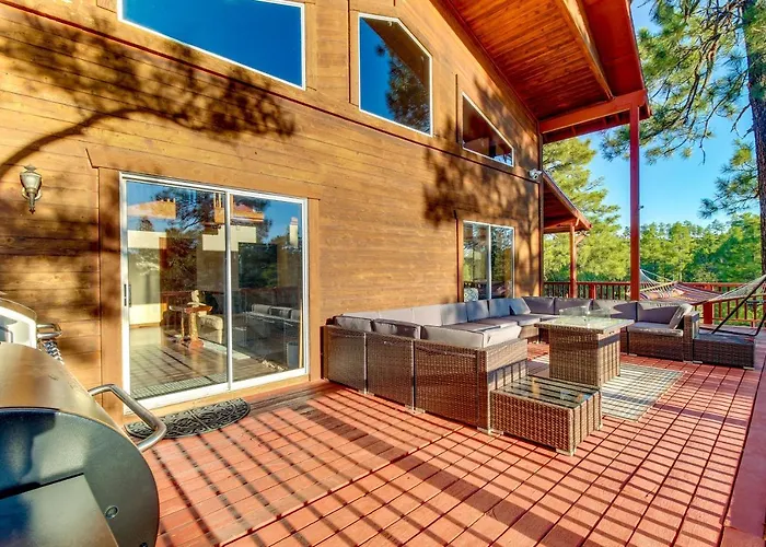 Dreamy Deck Show On Over 2 Acres! Show Low