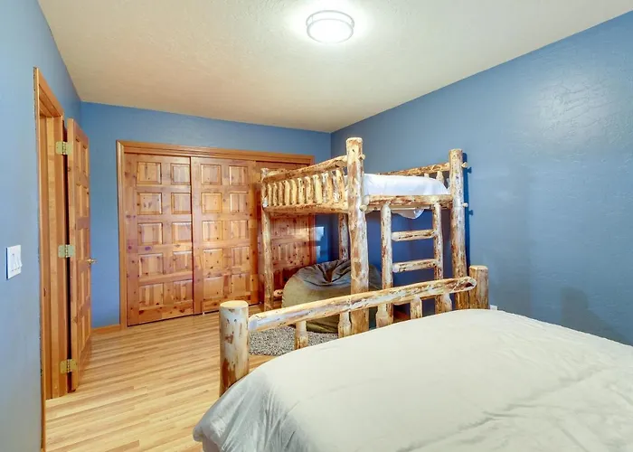 Dreamy Deck Show On Over 2 Acres! * Show Low