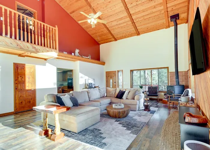 Dreamy Deck Show On Over 2 Acres! *